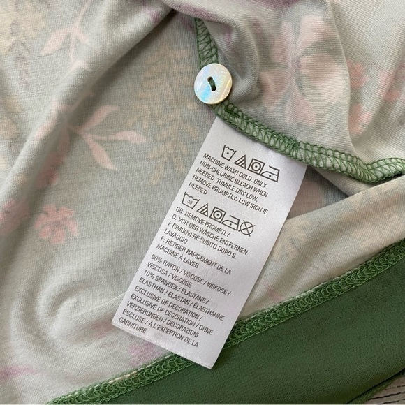 LOGO Lori Goldstein Green Floral Cardigan - Picture 12 of 13